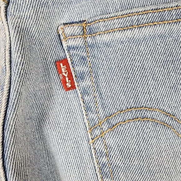 Levi's Wedgie Cropped Jean Button Fly Light Wash Size 24 - Picture 12 of 16